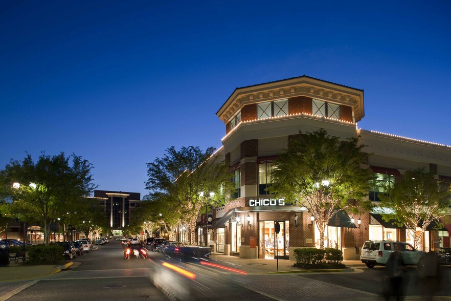 More Photos Of 11951 Grand Commons Ave, Fairfax Freestanding For Lease