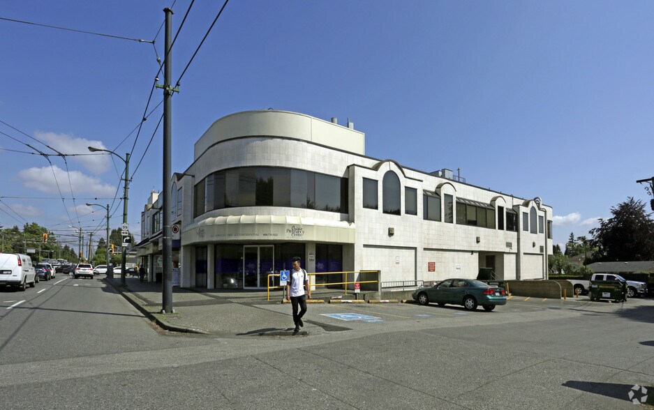 More Photos Of 5701 Granville St, Vancouver General Retail For Sale