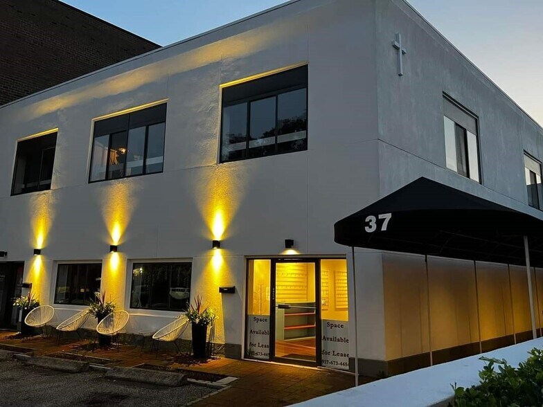 Primary Photo Of 37 W Putnam Ave, Greenwich Freestanding For Lease