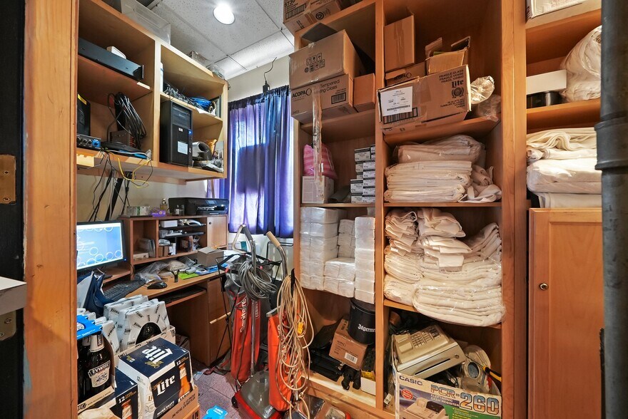 More Photos Of 5772 S Archer Ave, Chicago General Retail For Sale