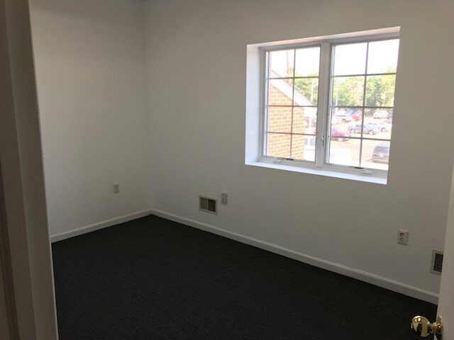 More Photos Of 165 State St, Hackensack Light Distribution For Lease