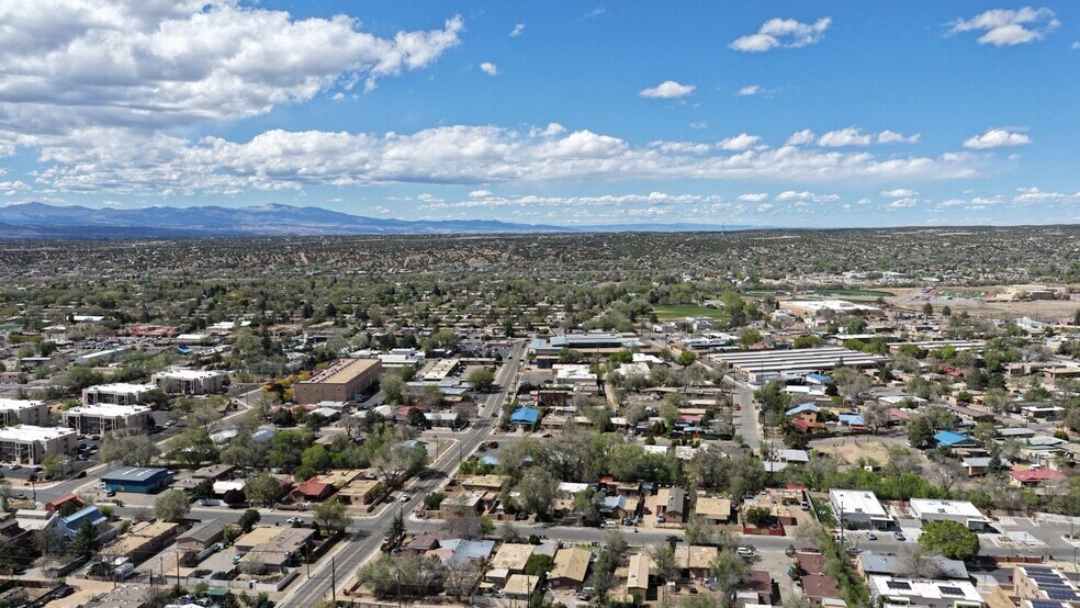 More Photos Of 1607 5th St, Santa Fe Apartments For Sale