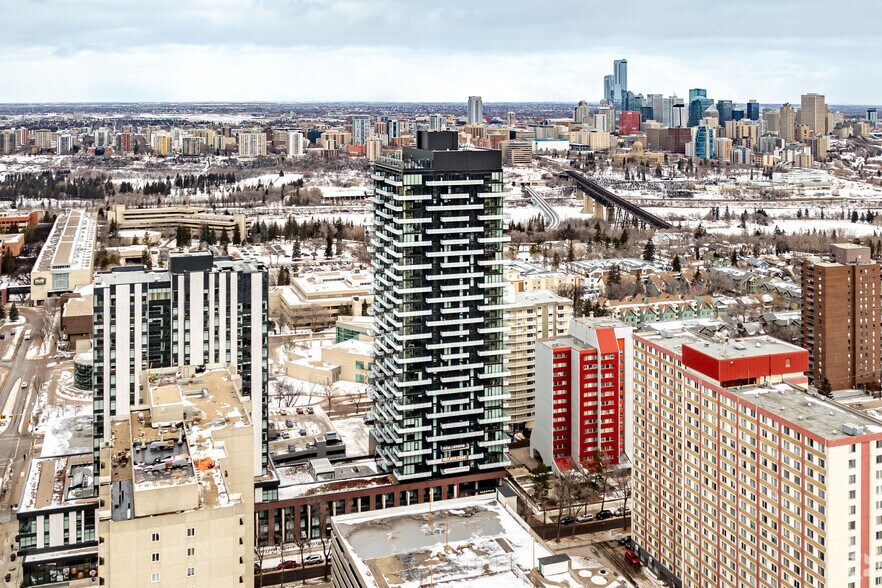 More Photos Of 11130 86 Av NW, Edmonton Apartments For Lease