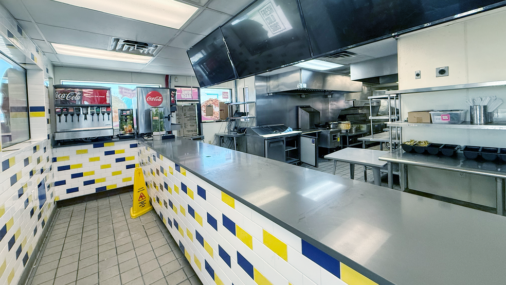 More Photos Of 3660 E Belt Line Rd, Dallas Fast Food For Lease