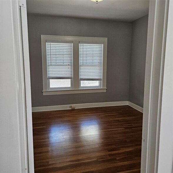 More Photos Of 506 1/2 W 7th #1 St, Austin Office For Lease