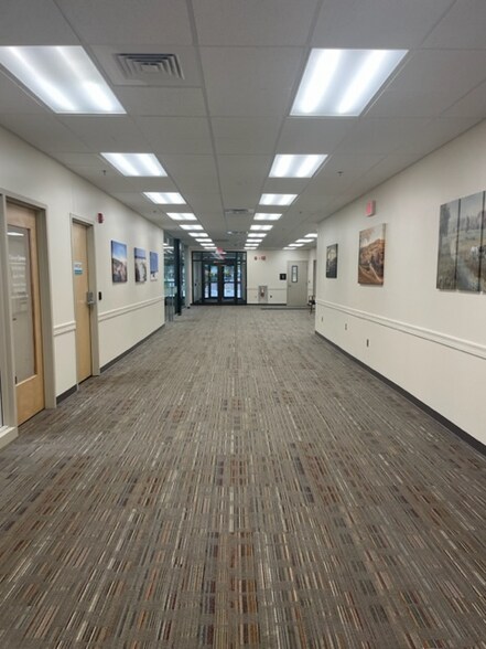 More Photos Of 101 Munson St, Greenfield Medical For Lease