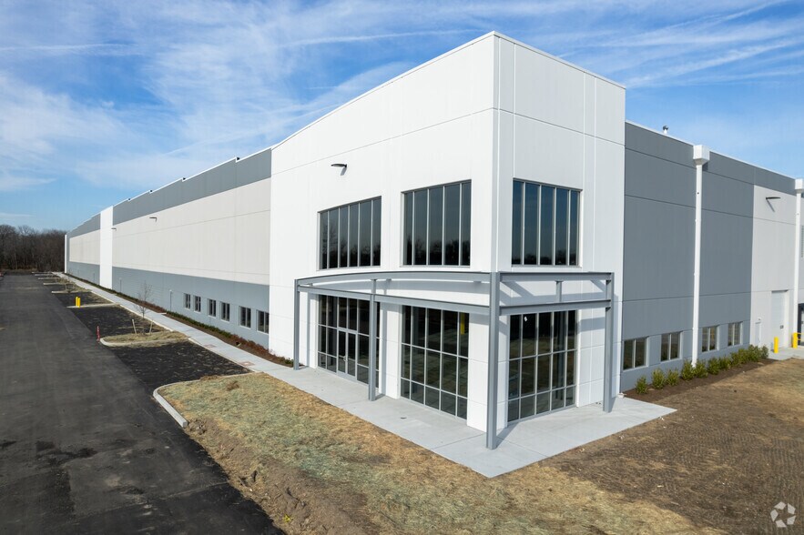 More Photos Of 201 Route 73 S, Palmyra Warehouse For Lease