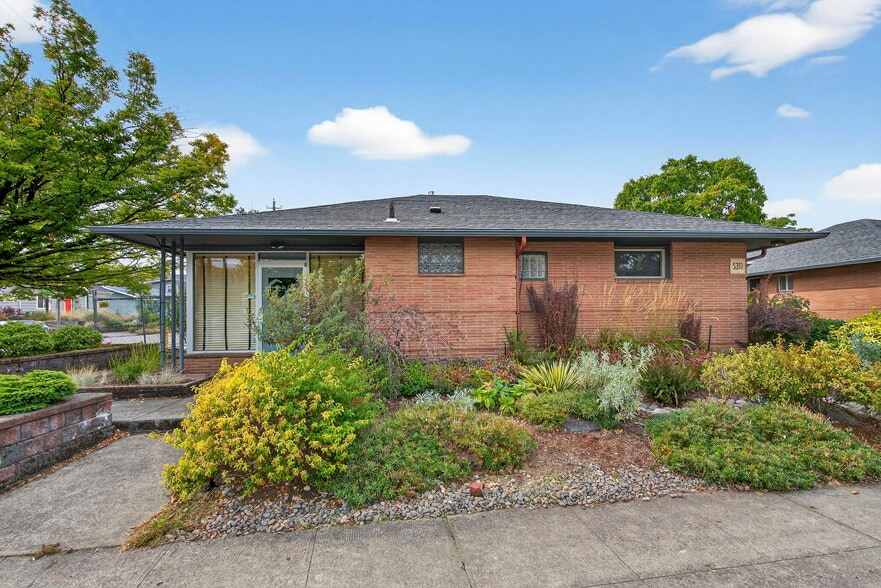 More Photos Of 5311-5315 N Vancouver Ave, Portland Medical For Sale