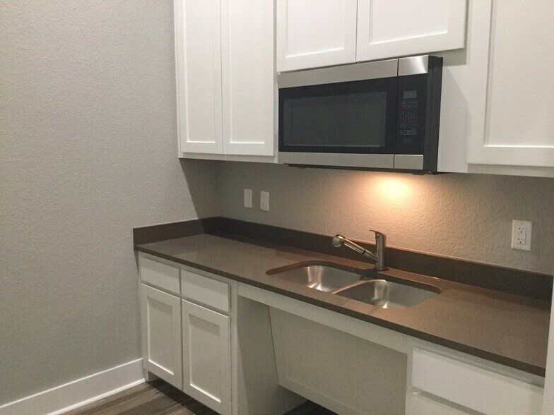 More Photos Of 5899 Preston Rd, Frisco Medical For Sale