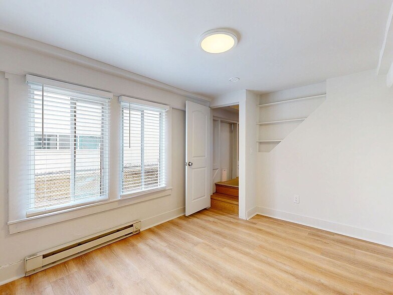 More Photos Of 10 Brooklyn Pl, San Francisco Apartments For Sale