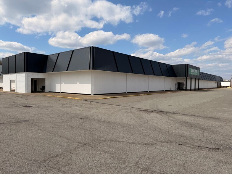 More Photos Of 2930-2932 Lebanon Church Rd, West Mifflin Warehouse For Lease