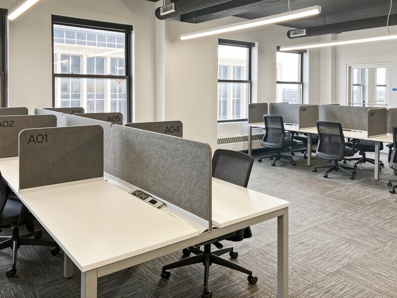 More Photos Of 155 E Market St, Indianapolis Coworking Space
