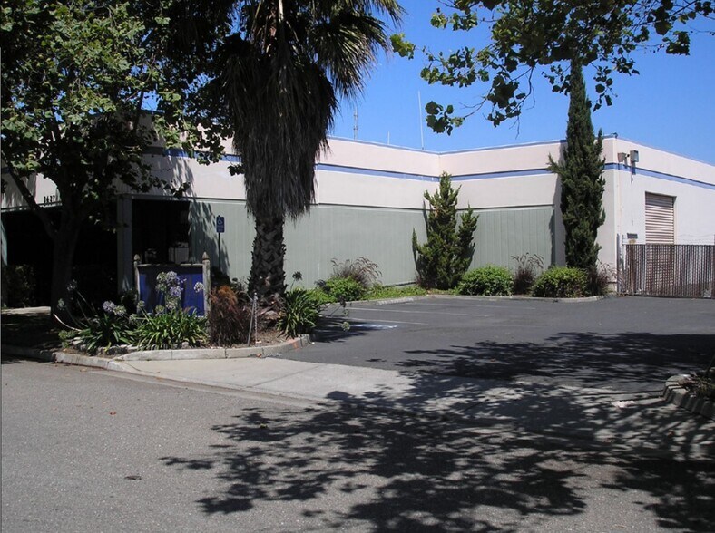 More Photos Of 2446 Pratt Ave, Hayward Warehouse For Sale