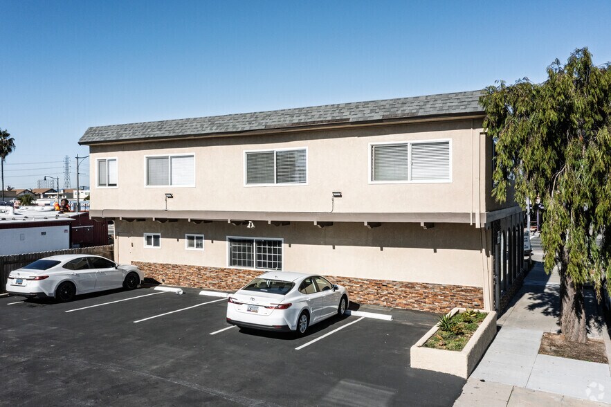 More Photos Of 2706-2708 Artesia Blvd, Redondo Beach Storefront Retail Office For Sale