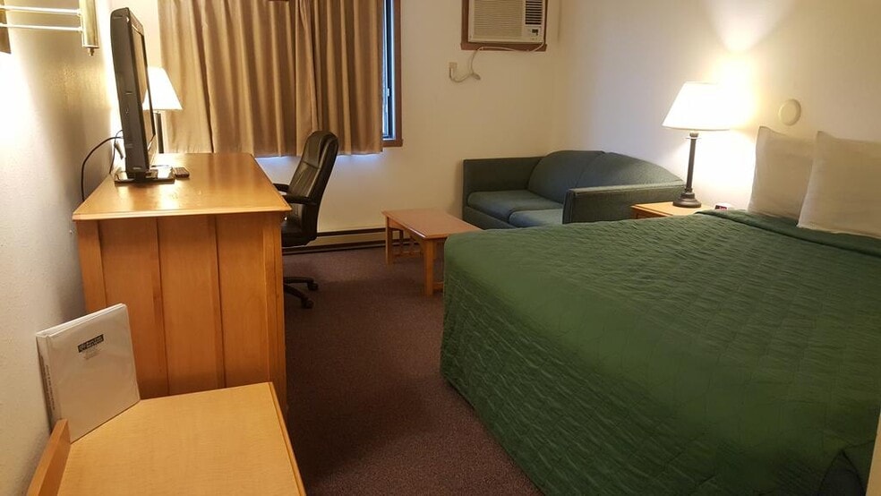 More Photos Of 427 2nd Avenue NW, Wibaux Hotel For Sale