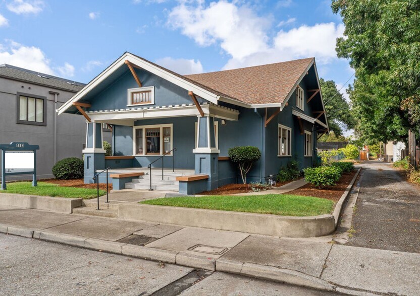 More Photos Of 1313 College Ave, Santa Rosa Office For Sale