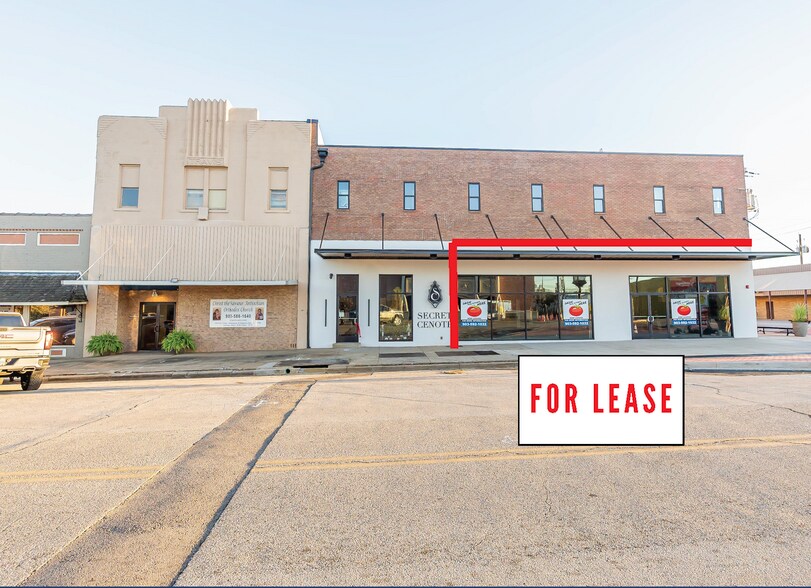More Photos Of 201 E Commerce St, Jacksonville Storefront For Lease