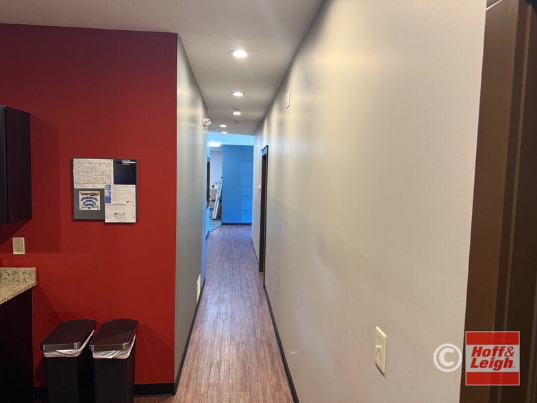 More Photos Of 1680 Industrial Pky, Brunswick Office For Sale