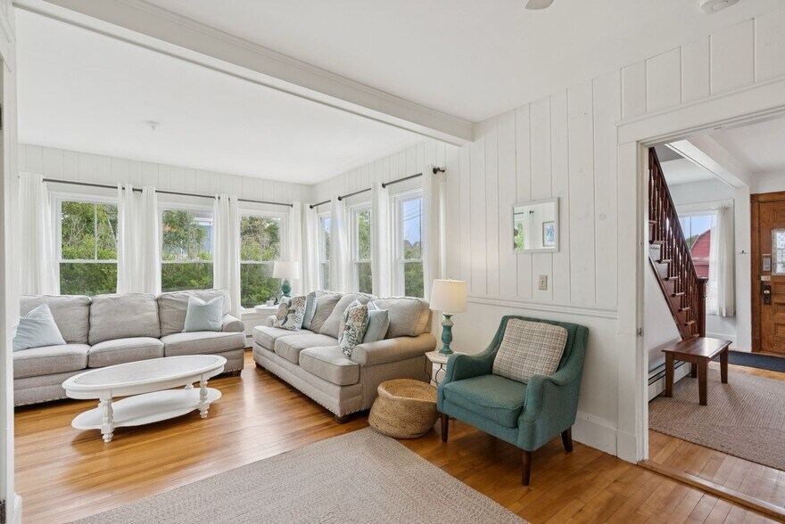 More Photos Of 201 Snowball Hill Rd, New Harbor Hotel For Sale