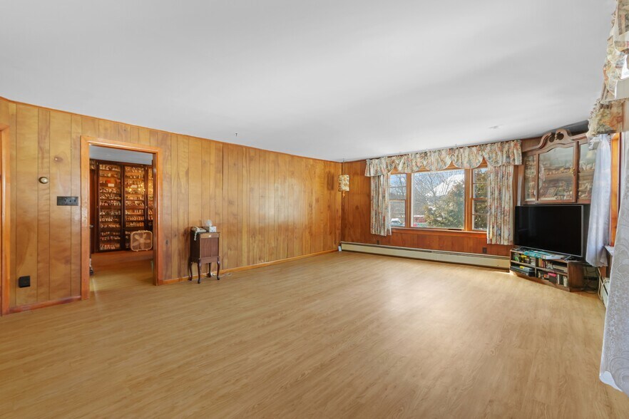 More Photos Of 2115 W Main St, Stroudsburg Multifamily For Sale