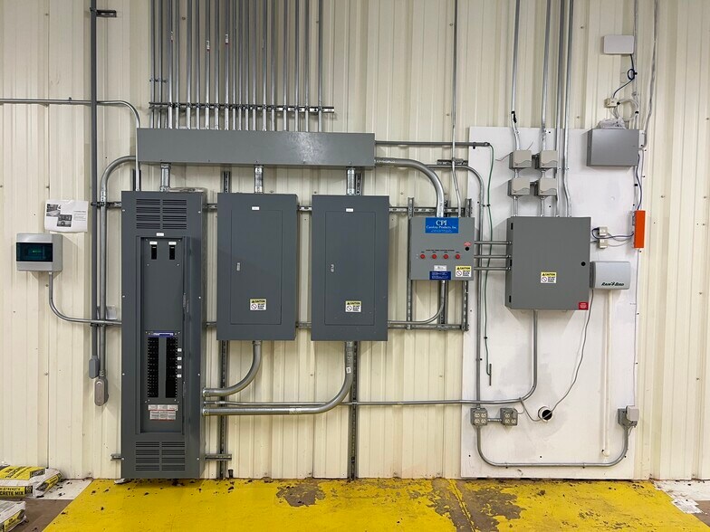 More Photos Of 475 NW Broad St, Crawfordville Convenience Store For Sale