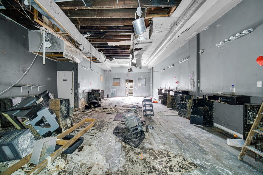 More Photos Of 6848 S Ashland Ave, Chicago Flex For Sale