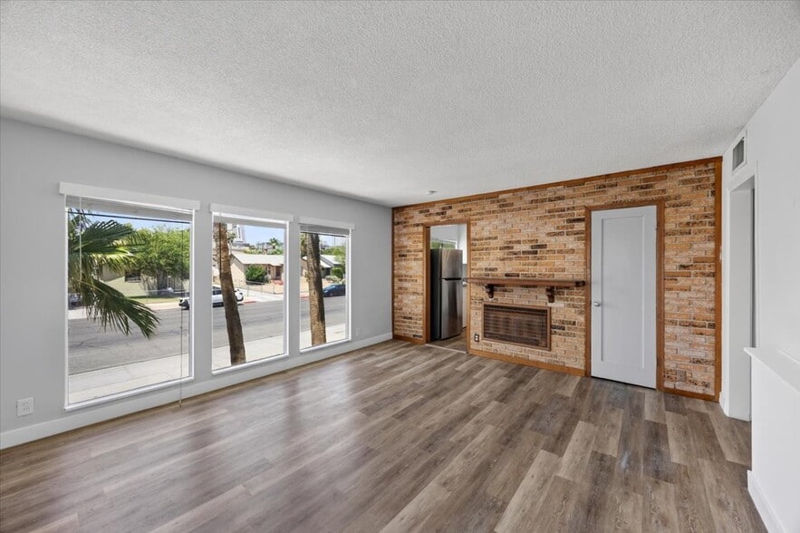 More Photos Of 319 S 10th St, Las Vegas Apartments For Sale