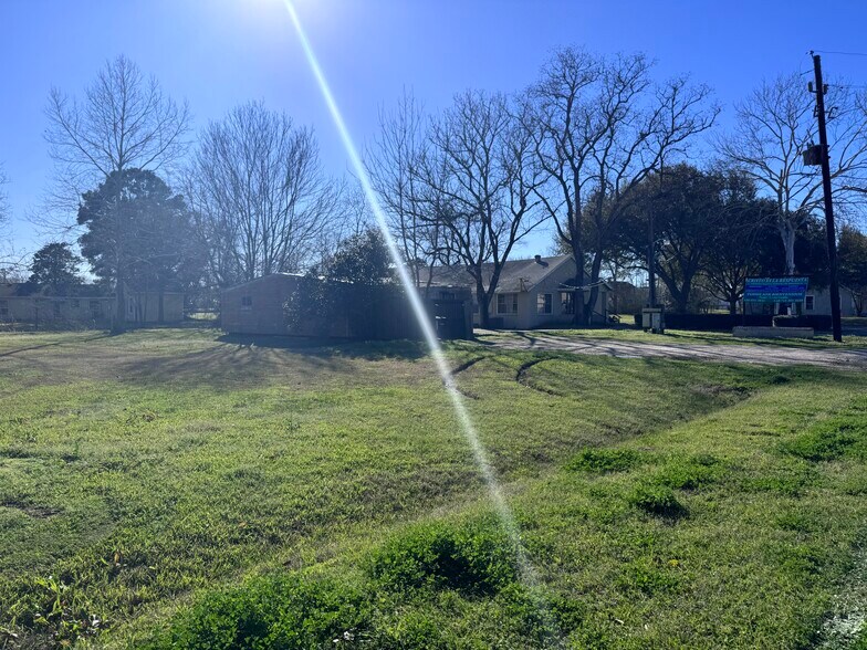 More Photos Of 307 Acker St, Magnolia Flex For Sale