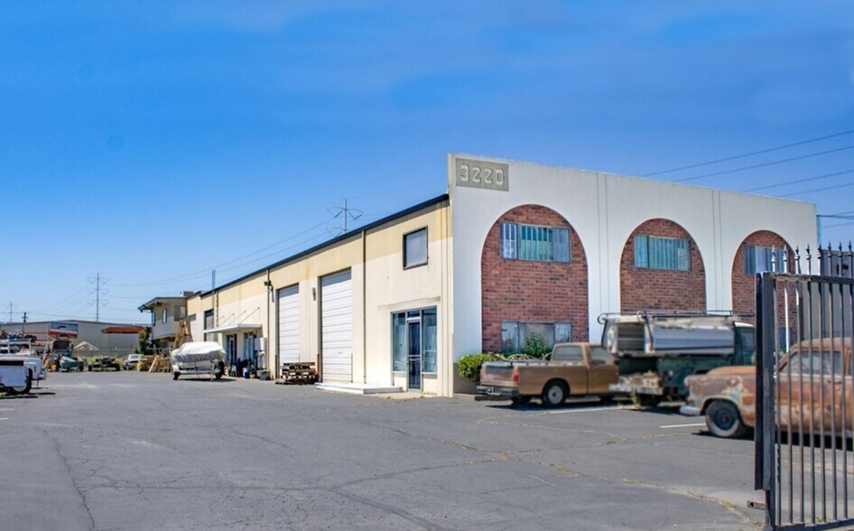 Primary Photo Of 3220 51st Ave, Sacramento Manufacturing For Lease