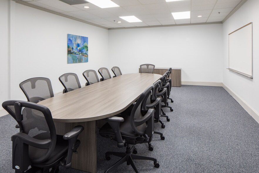 More Photos Of 1519 Johnson Ferry Rd, Marietta Office For Lease