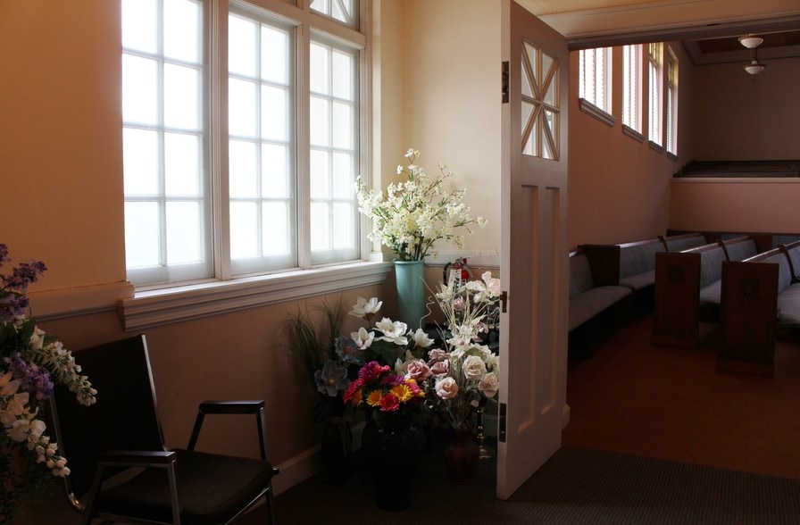 More Photos Of 1300 1st Ave N, Great Falls Religious Facility For Lease