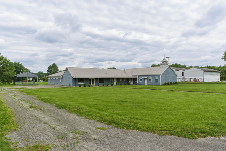 More Photos Of 13908 Dixie Hwy, Louisville Religious Facility For Sale