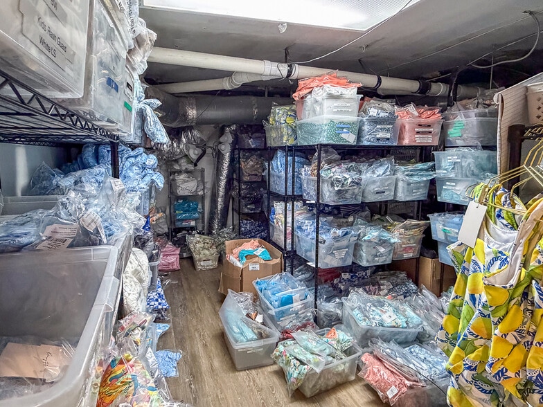 More Photos Of 345 King St, Charleston Storefront Retail Office For Lease