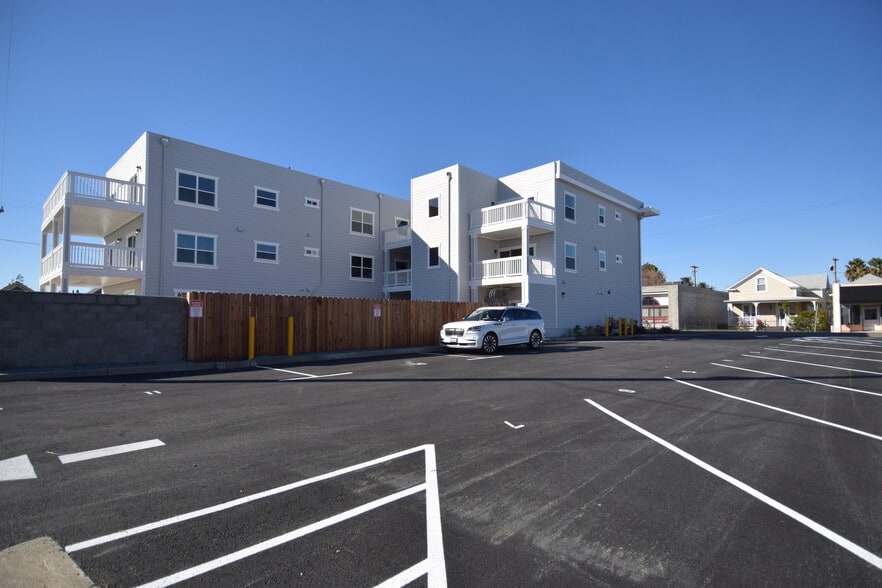 More Photos Of 93 S 2nd St, Rio Vista Apartments For Sale