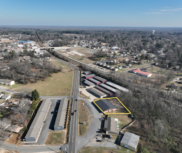 More Photos Of 501 S 1st St, Jacksonville Daycare Center For Lease