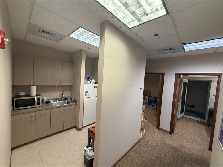 More Photos Of 18801 E Mainstreet, Parker Medical For Sale