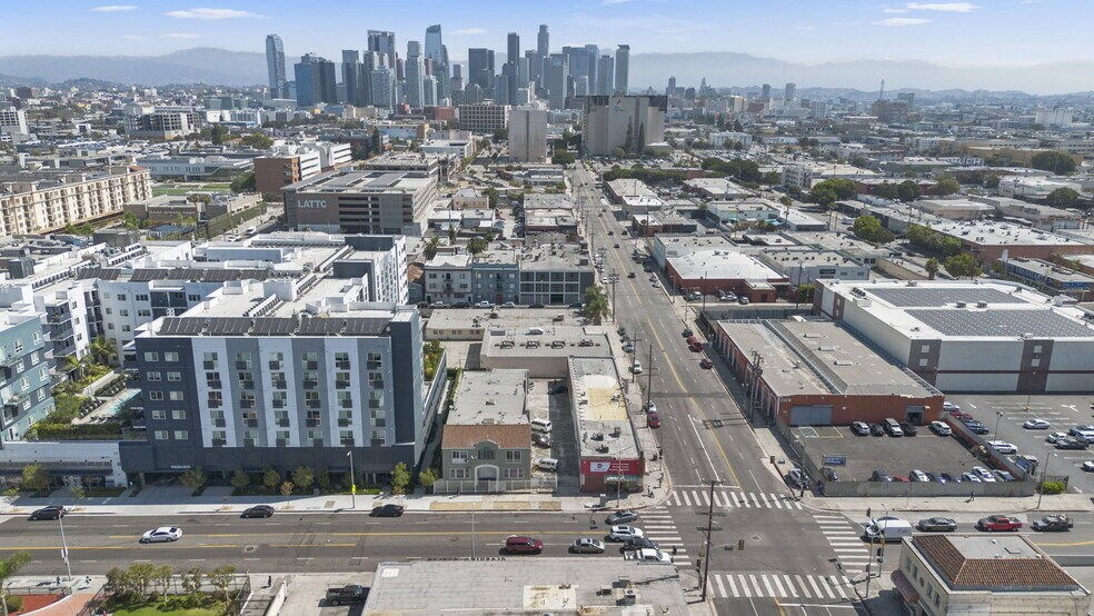 More Photos Of 225 W Adams Blvd, Los Angeles Apartments For Sale