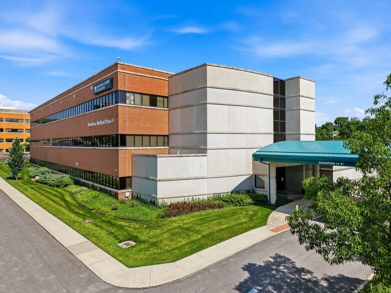 More Photos Of 1705 E Broadway, Columbia Medical For Lease