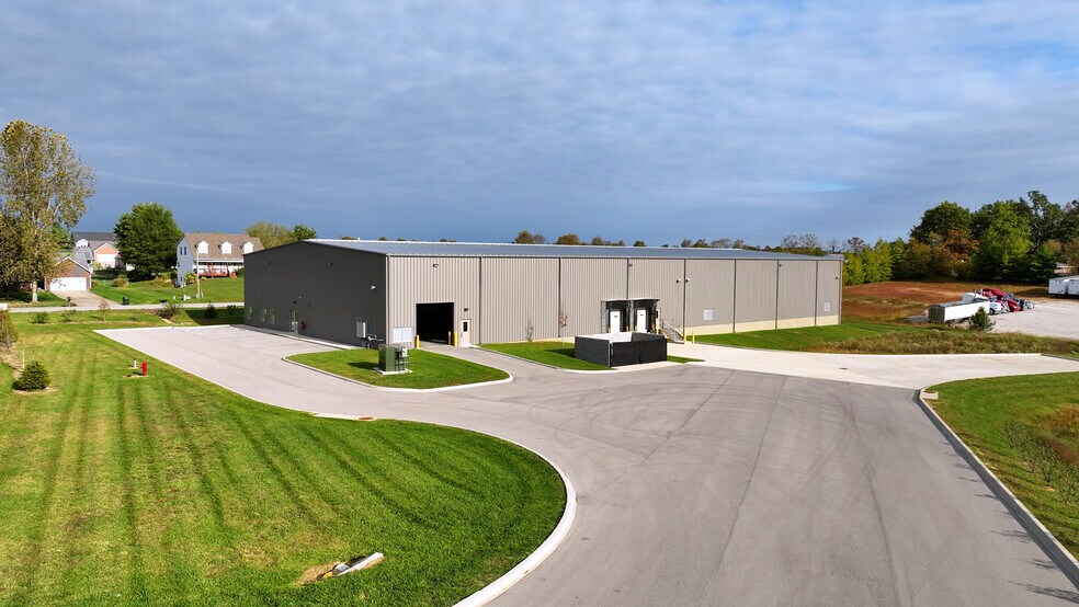 Primary Photo Of 1781 Kitty Hawk Dr, Elizabethtown Warehouse For Lease