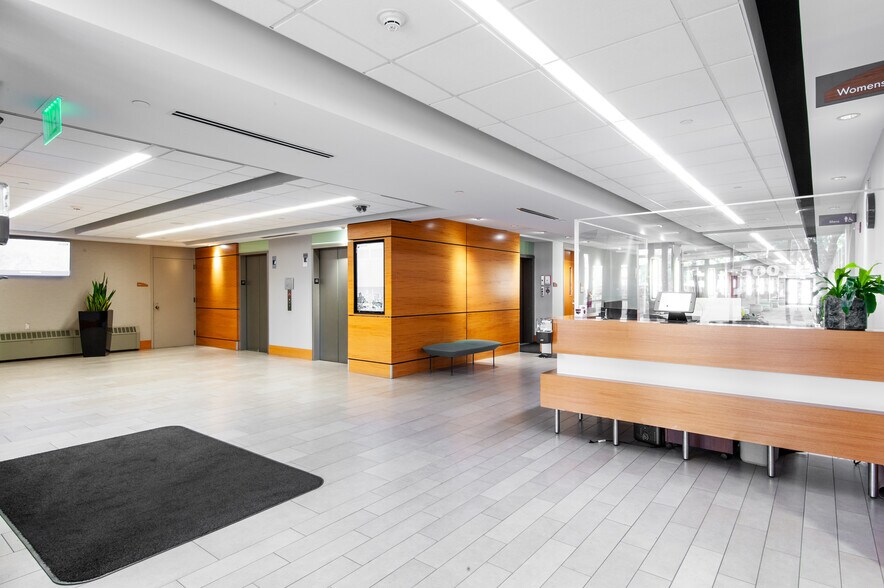 More Photos Of 550 N Meridian St, Indianapolis Office For Lease