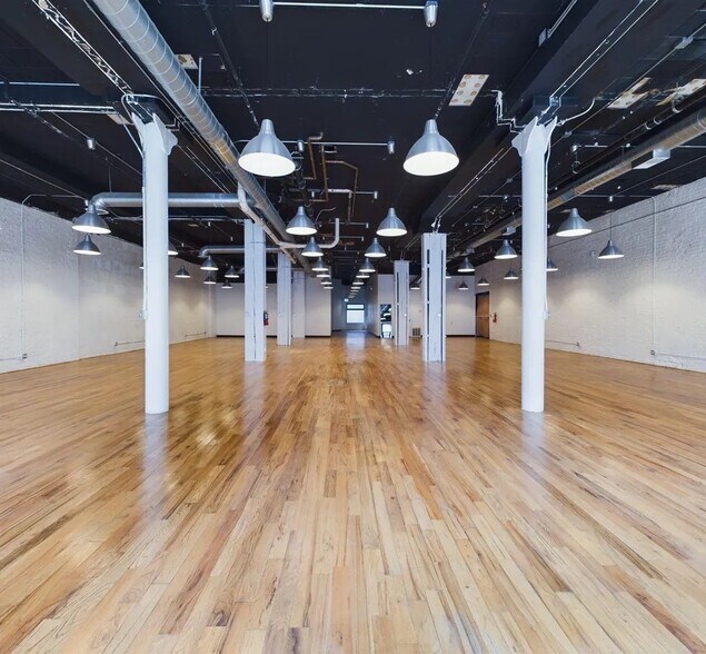 More Photos Of 444 N Wabash Ave, Chicago Office For Lease