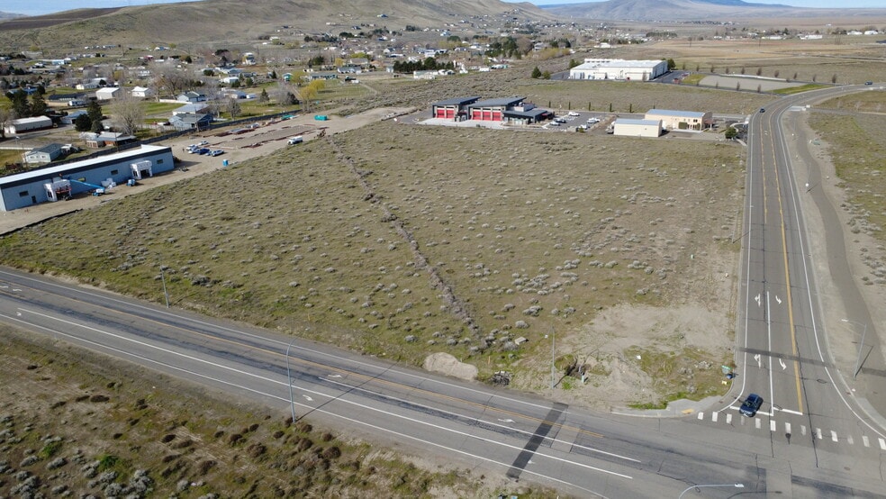 More Photos Of Van Giesen Street, West Richland Land For Sale