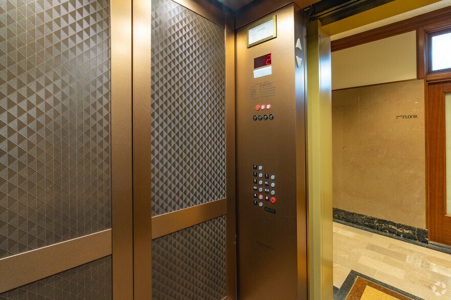 More Photos Of 1010-1018 B St, San Rafael Office For Lease