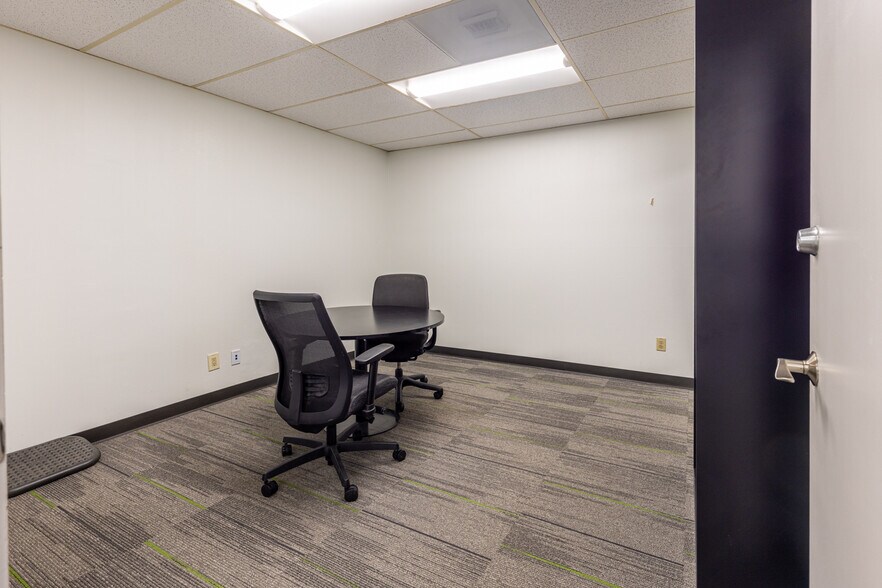 More Photos Of 8020 Westglen Dr, Houston Office For Lease
