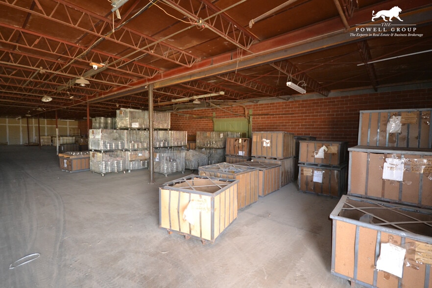 More Photos Of 1111 N Avenue S, Lubbock Warehouse For Sale