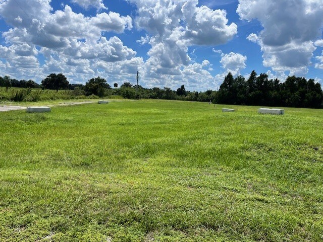 More Photos Of 7891 US Highway 17 S, Zolfo Springs Office For Sale