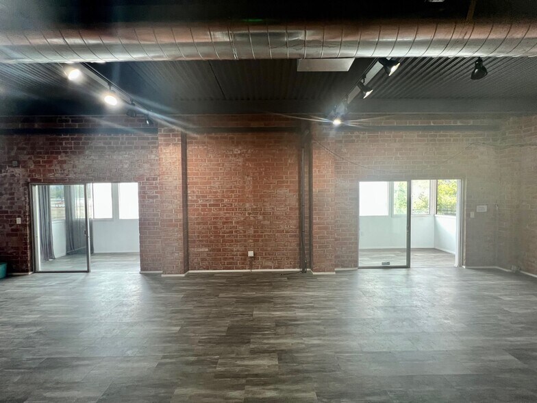 More Photos Of 7451-7465 Beverly Blvd, Los Angeles Loft Creative Space For Lease