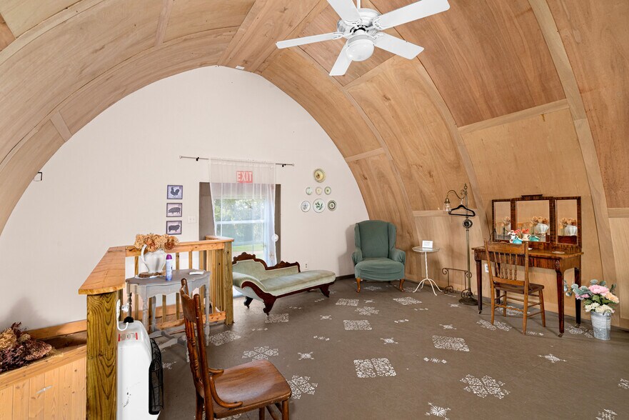 More Photos Of 60445 E Summit Rd W, Ashland Lodge Meeting Hall For Sale