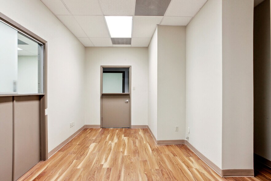 More Photos Of 4520 Wichers Dr, Marrero Medical For Lease