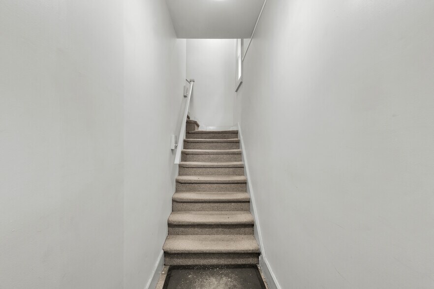 More Photos Of 1810 Washington Blvd, Easton Office Residential For Sale